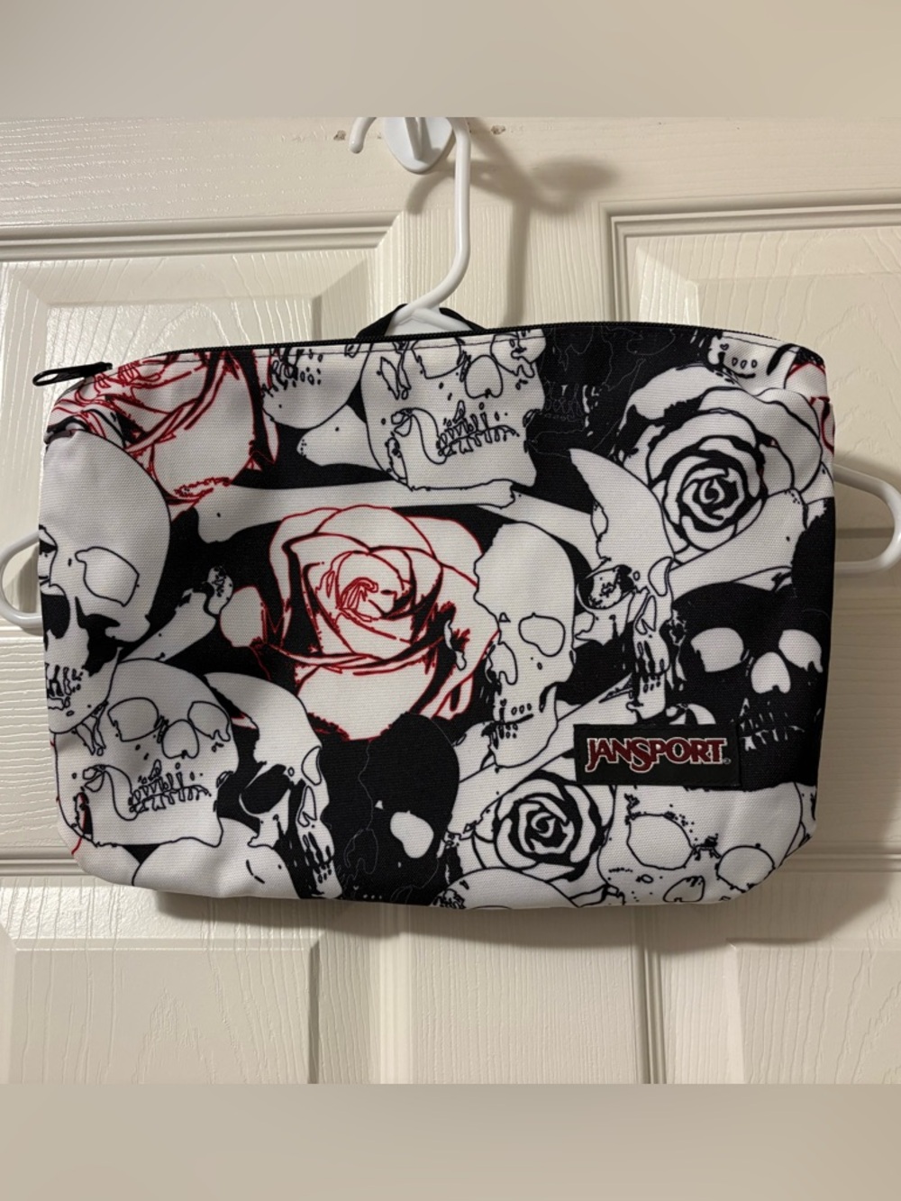 Jansport Skull and Roses Ditty Bag - Picture 8 of 8